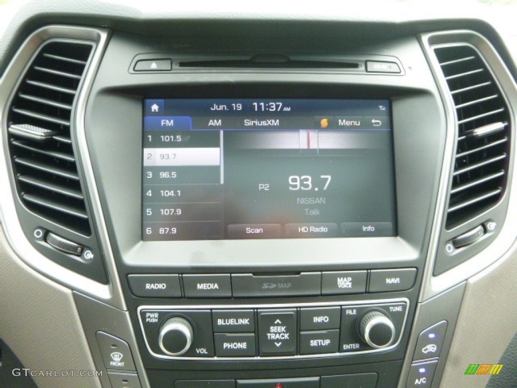 2018 Hyundai Santa Fe Sport AWD Controls Photo #121145745