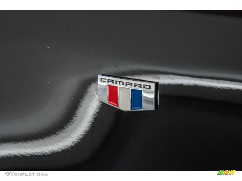 2016 Chevrolet Camaro LT Coupe Marks and Logos Photos