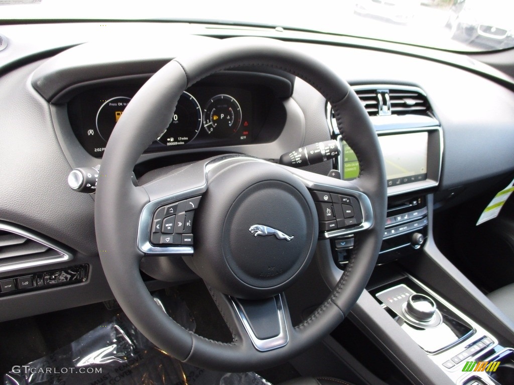 2018 Jaguar F-PACE 35t AWD Prestige Steering Wheel Photos