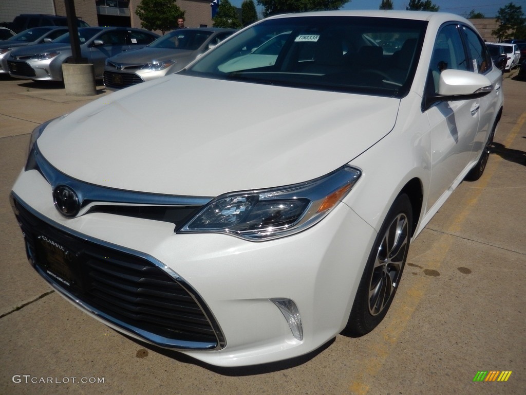 2017 Avalon XLE - Blizzard Pearl White / Light Gray photo #1