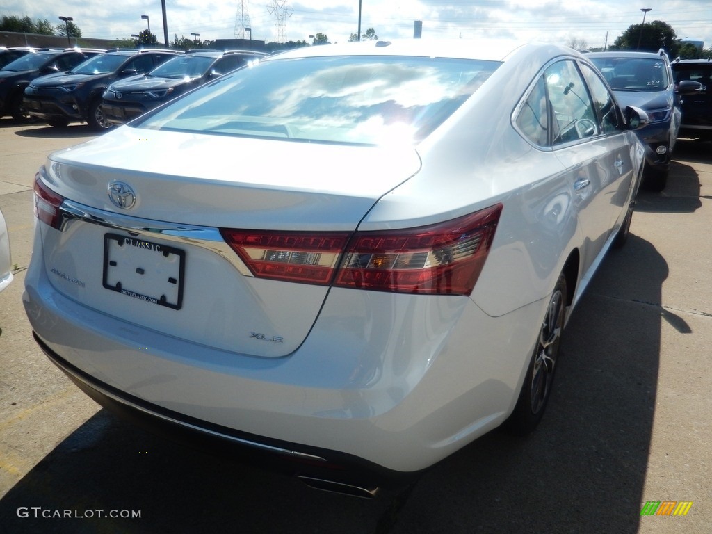 2017 Avalon XLE - Blizzard Pearl White / Light Gray photo #2