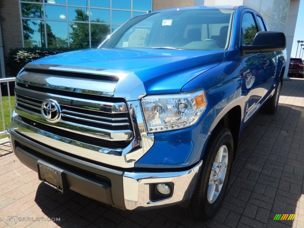 Blazing Blue Pearl Toyota Tundra