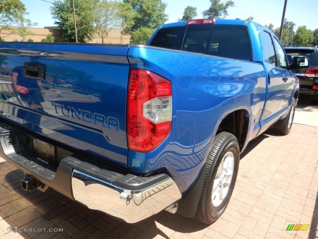 2017 Tundra SR5 Double Cab 4x4 - Blazing Blue Pearl / Black photo #2