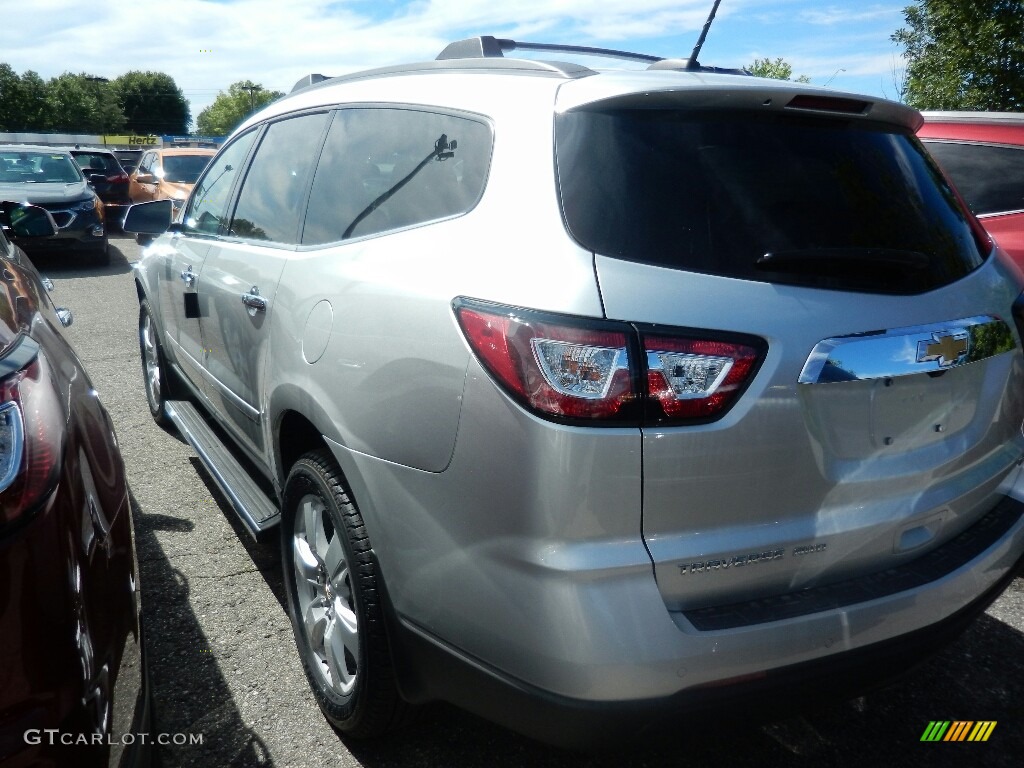 2017 Traverse LT AWD - Silver Ice Metallic / Ebony photo #5