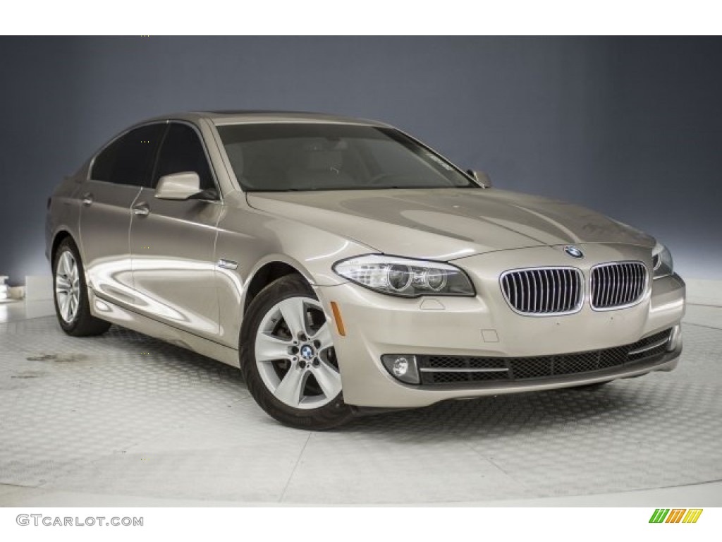 2013 5 Series 528i Sedan - Individual Champagne Quartz Metallic / Venetian Beige photo #12