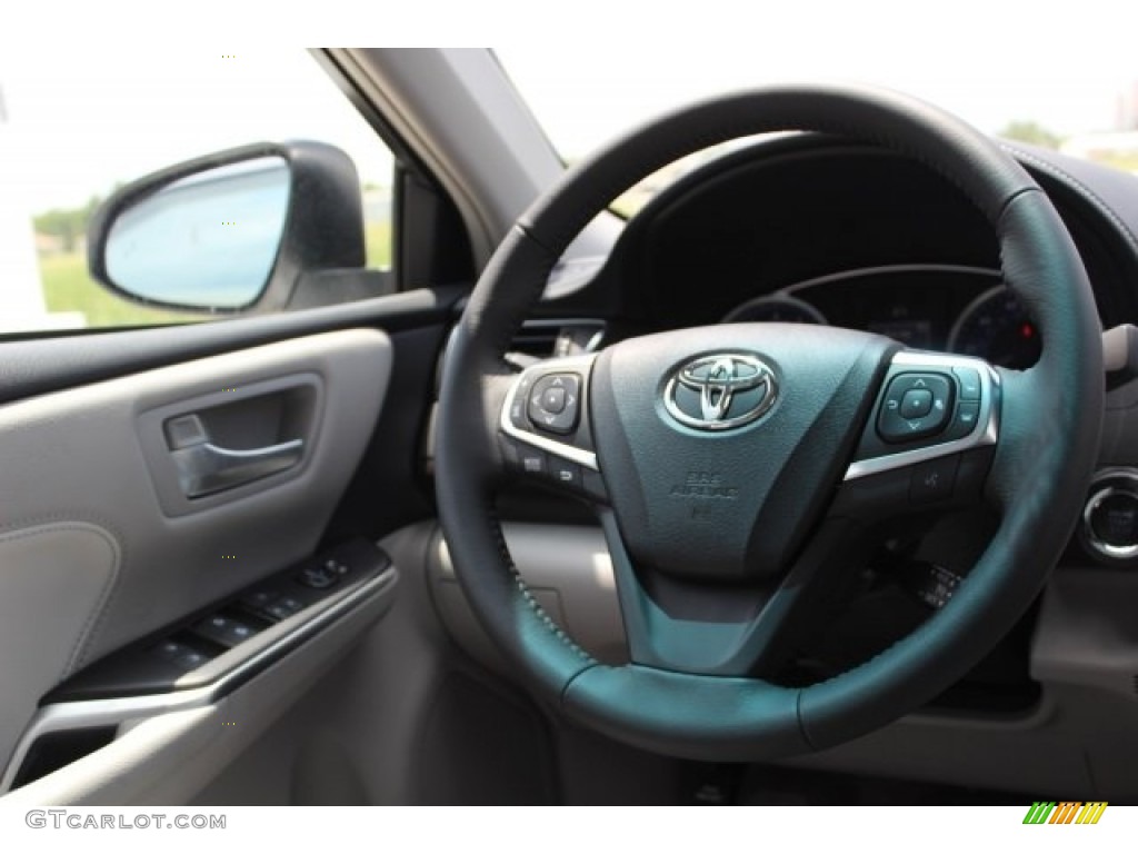 2017 Camry XLE - Blizzard White Pearl / Ash photo #25