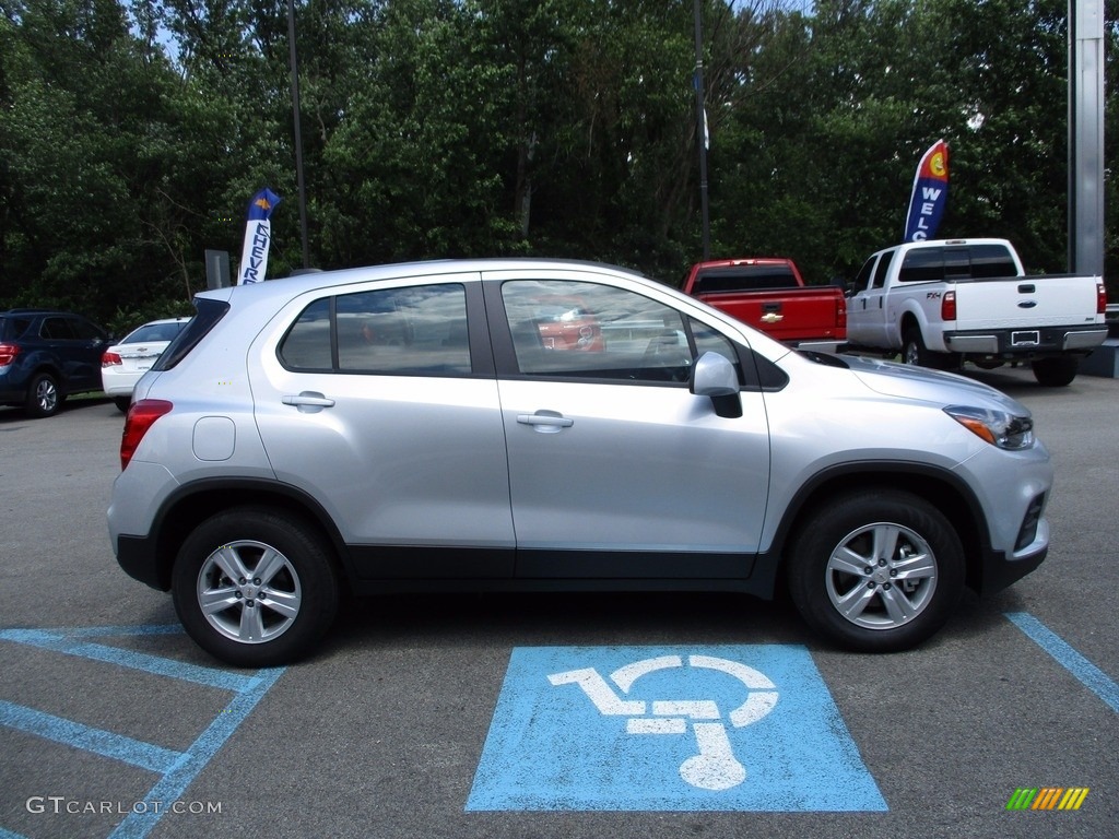 2017 Trax LS AWD - Silver Ice Metallic / Jet Black photo #8