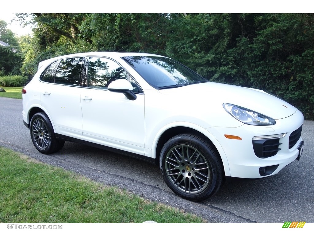 2017 Cayenne Platinum Edition - White / Black photo #8