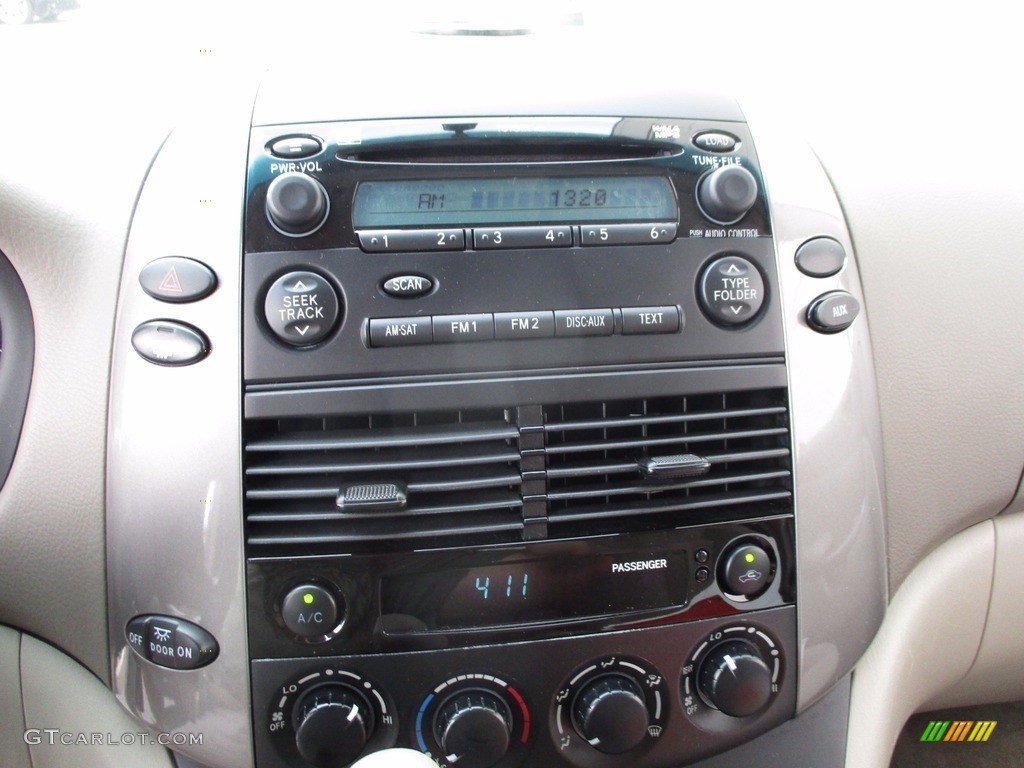 2010 Toyota Sienna CE Controls Photos