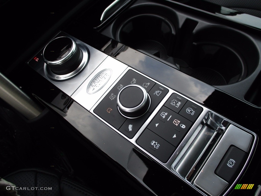 2017 Land Rover Discovery HSE Controls Photo #121201697