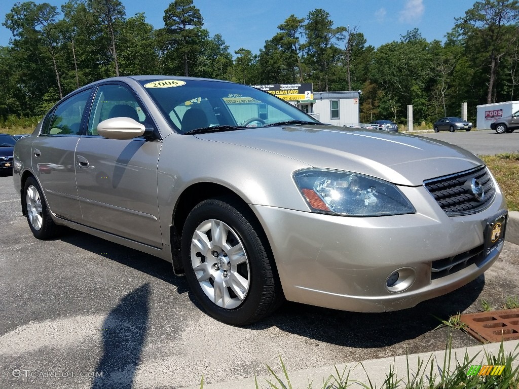 2006 Altima 2.5 S - Coral Sand Metallic / Blond photo #1