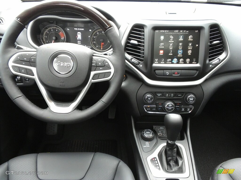 2017 Jeep Cherokee Overland 4x4 Black Dashboard Photo #121209020