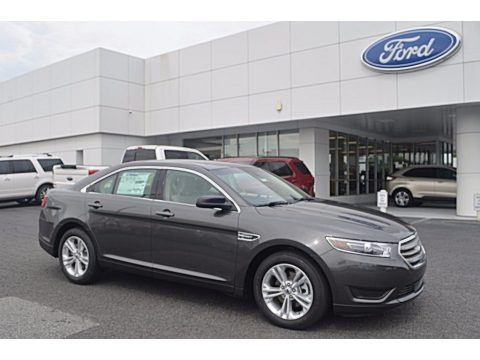 2017 Ford Taurus SE Data, Info and Specs