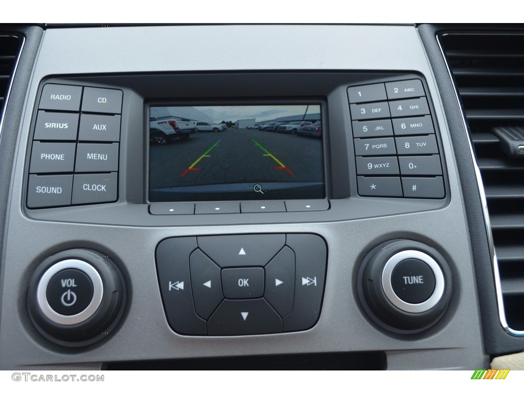 2017 Ford Taurus SE Controls Photo #121211587