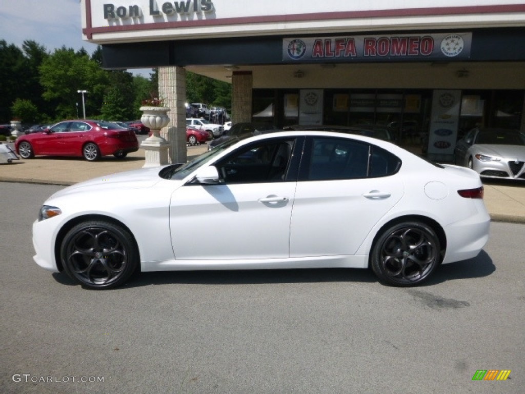 2017 Giulia Ti AWD - Alfa White / Black photo #3
