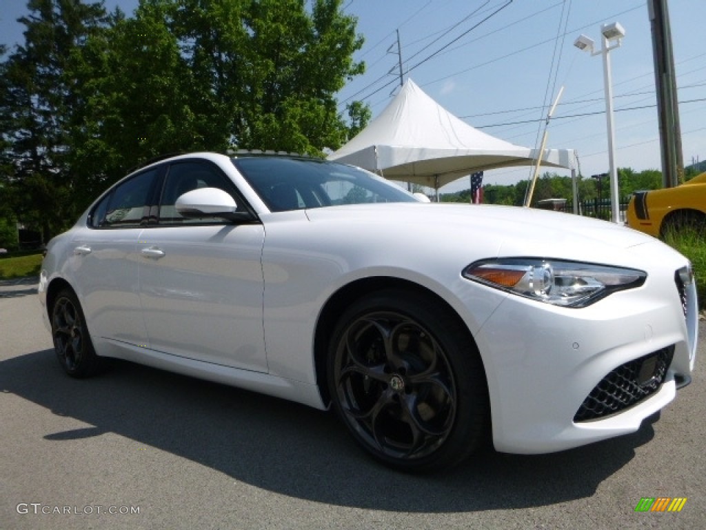 2017 Giulia Ti AWD - Alfa White / Black photo #11
