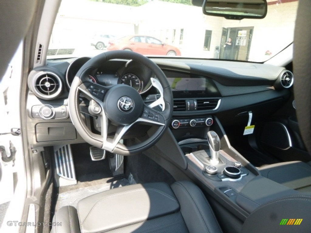 2017 Giulia Ti AWD - Alfa White / Black photo #18