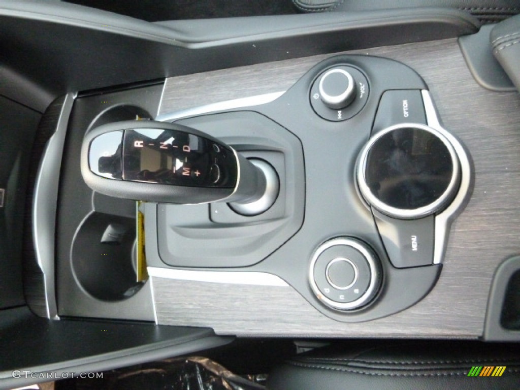 2017 Giulia Ti AWD - Alfa White / Black photo #34