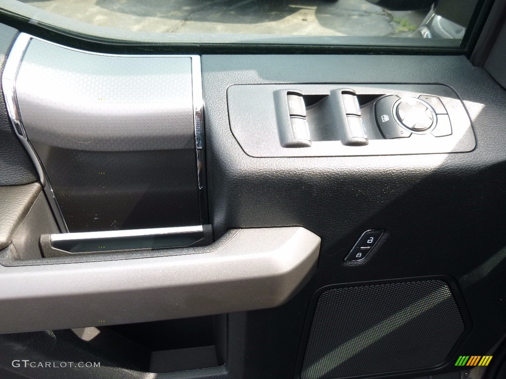2017 F150 XLT SuperCab 4x4 - Magnetic / Earth Gray photo #10