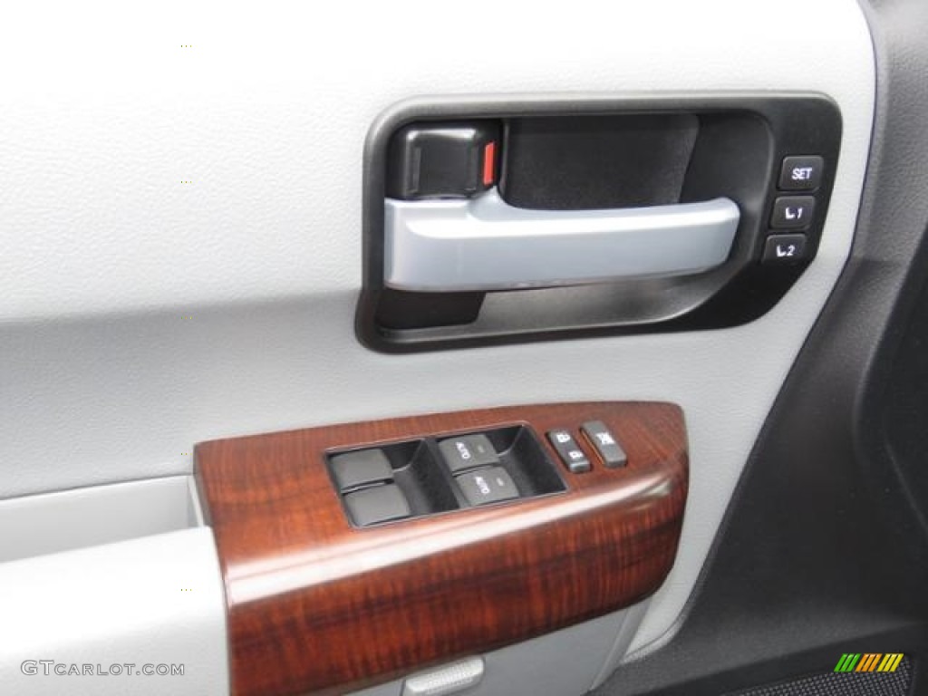 2017 Toyota Sequoia Platinum 4x4 Door Panel Photos