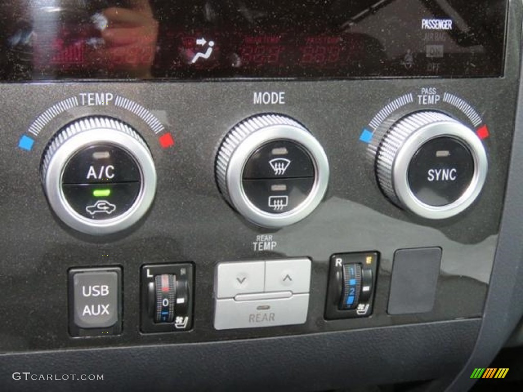 2017 Toyota Sequoia Platinum 4x4 Controls Photo #121227500