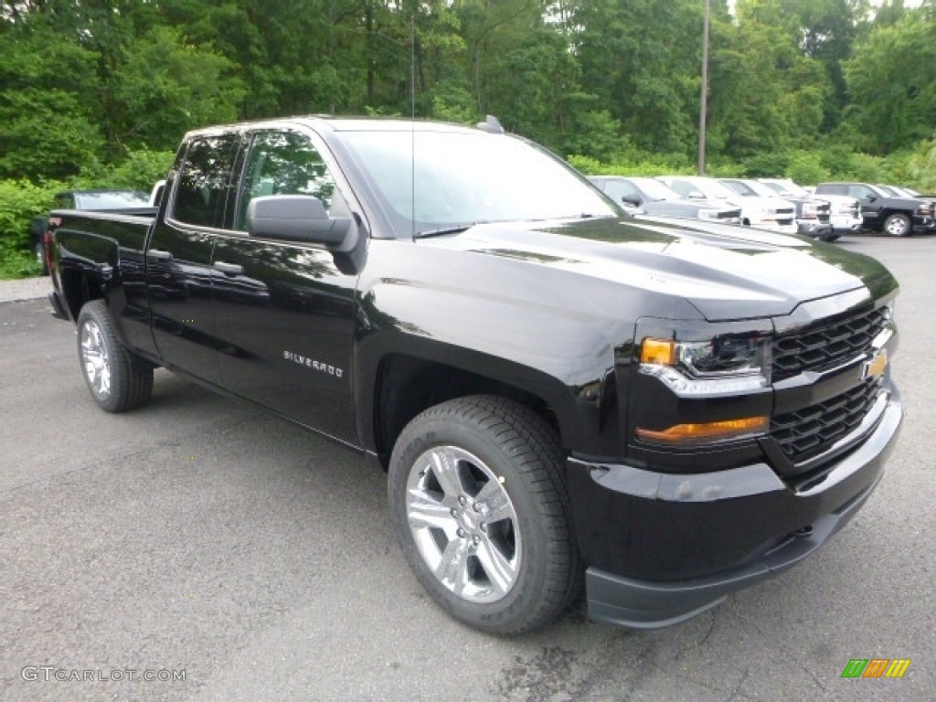 2017 Silverado 1500 Custom Double Cab 4x4 - Black / Dark Ash/Jet Black photo #7