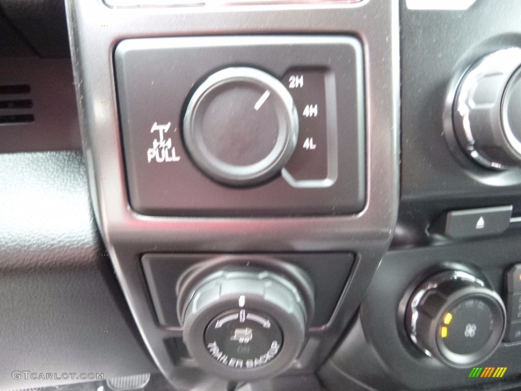 2017 F150 XLT SuperCrew 4x4 - Ruby Red / Black photo #16