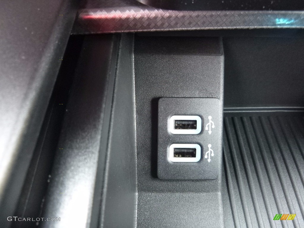 2017 F150 XLT SuperCrew 4x4 - Ruby Red / Black photo #19