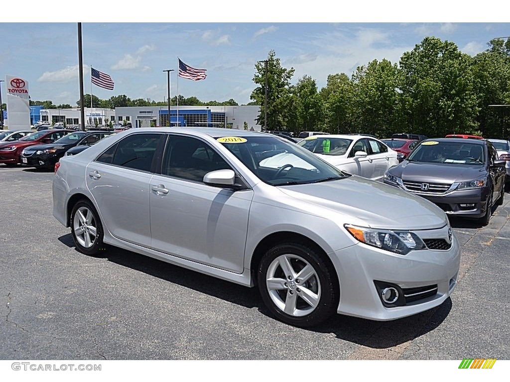2014 Camry SE - Classic Silver Metallic / Black/Ash photo #1