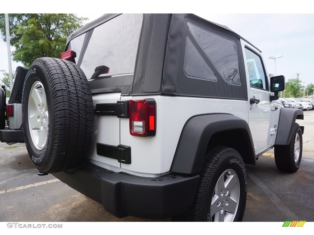 2017 Wrangler Sport 4x4 - Bright White / Black photo #3