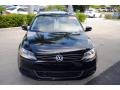 Black - Jetta SE Sedan Photo No. 3