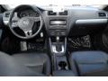 Black - Jetta SE Sedan Photo No. 12