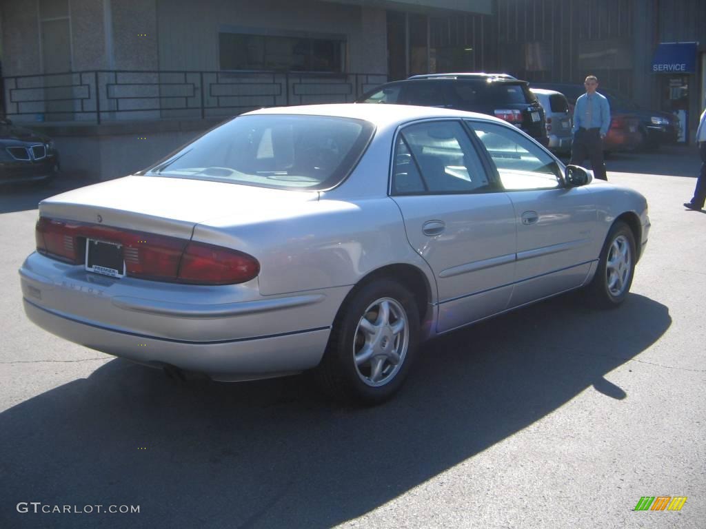 2001 Regal LS - Sterling Silver Metallic / Graphite photo #6