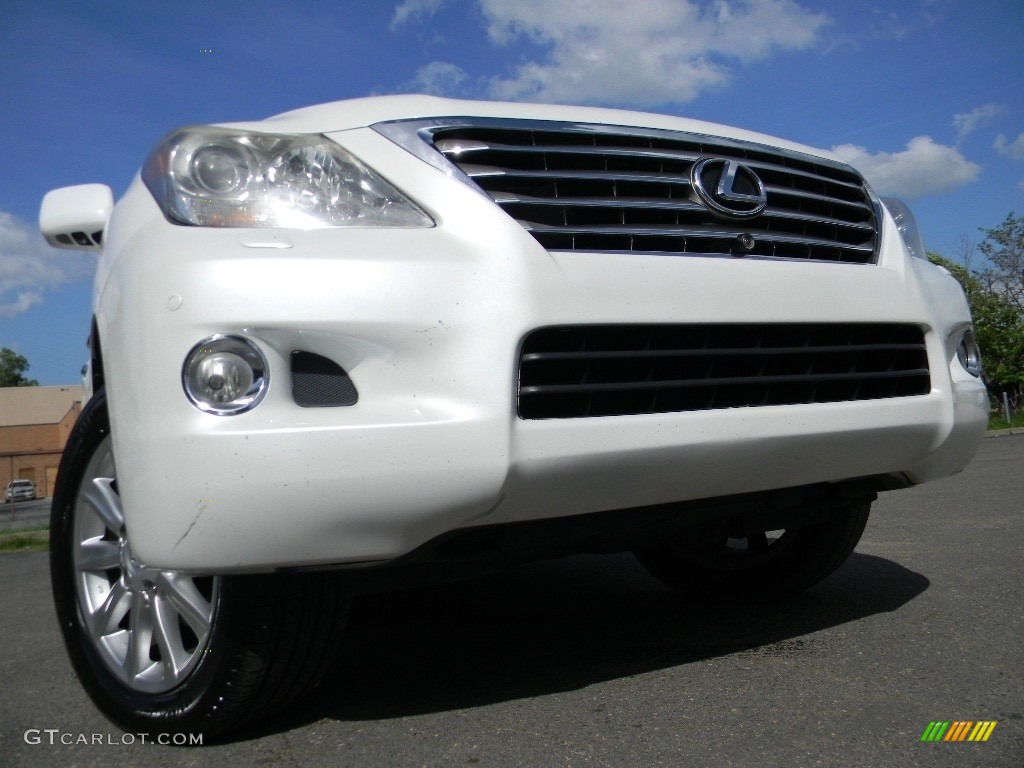 2010 LX 570 - Starfire White Pearl / Cashmere photo #1