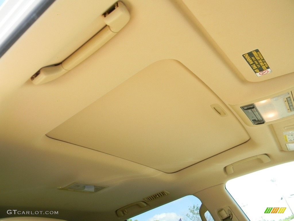 2010 LX 570 - Starfire White Pearl / Cashmere photo #24