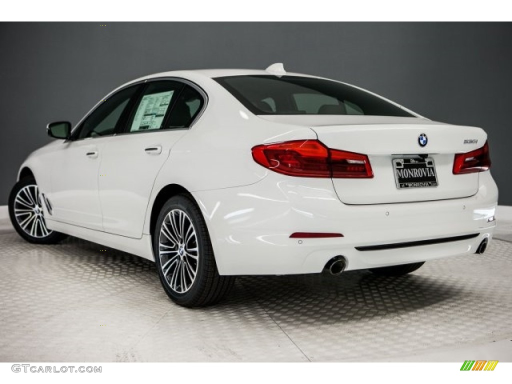 2017 5 Series 530i Sedan - Alpine White / Black photo #3