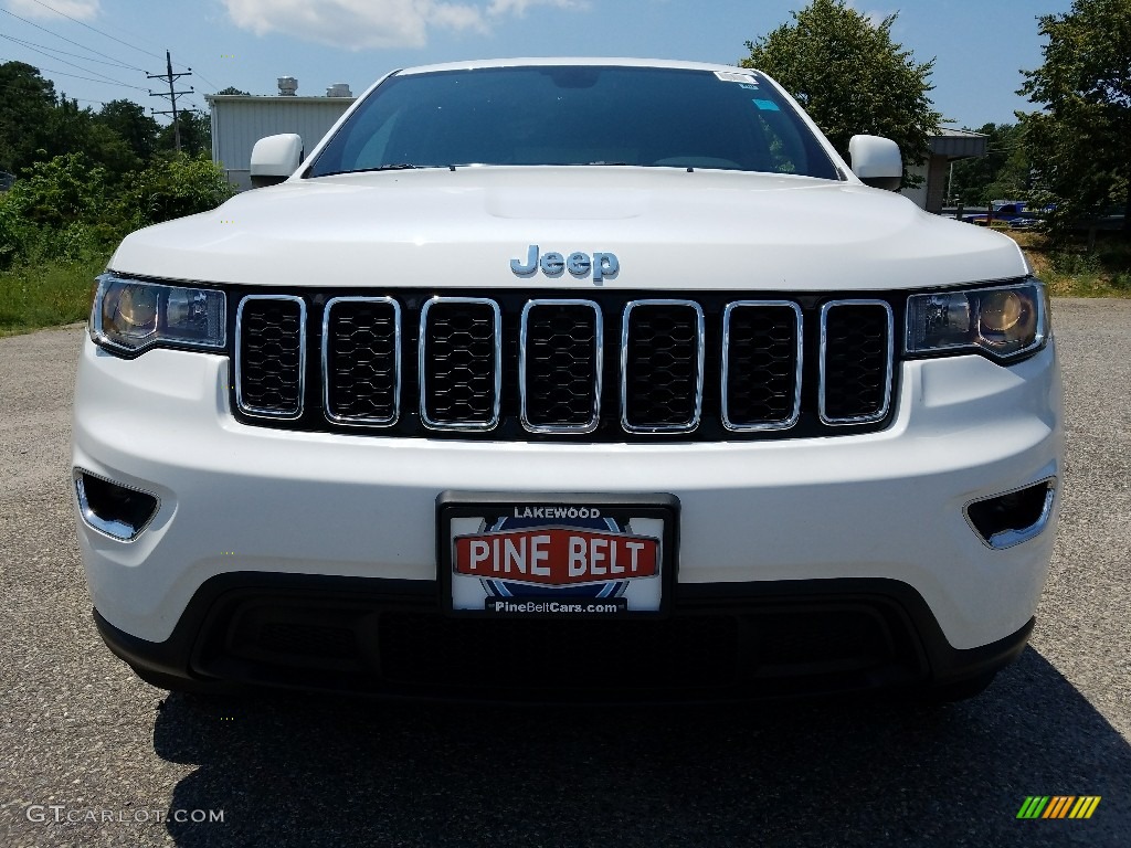 2017 Grand Cherokee Laredo 4x4 - Bright White / Black photo #2