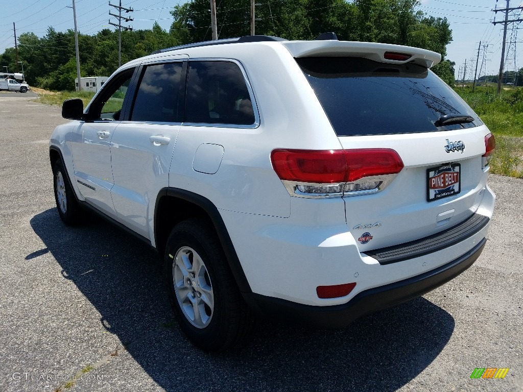 2017 Grand Cherokee Laredo 4x4 - Bright White / Black photo #4
