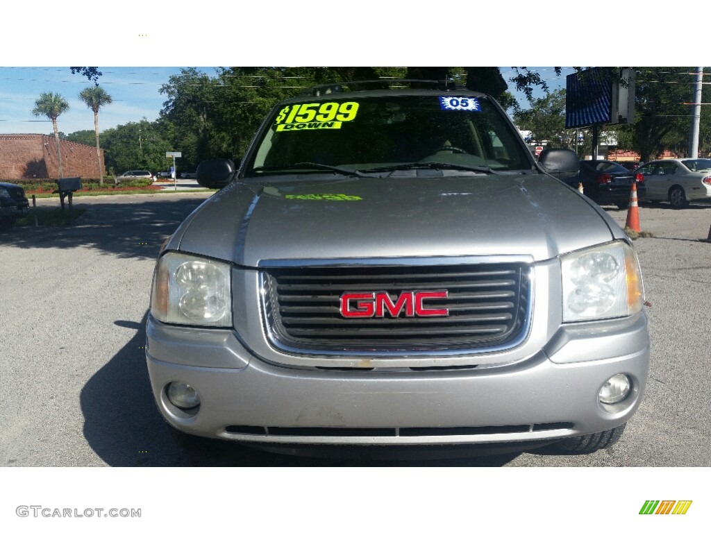 2005 Envoy XL SLE - Liquid Silver Metallic / Light Gray photo #8
