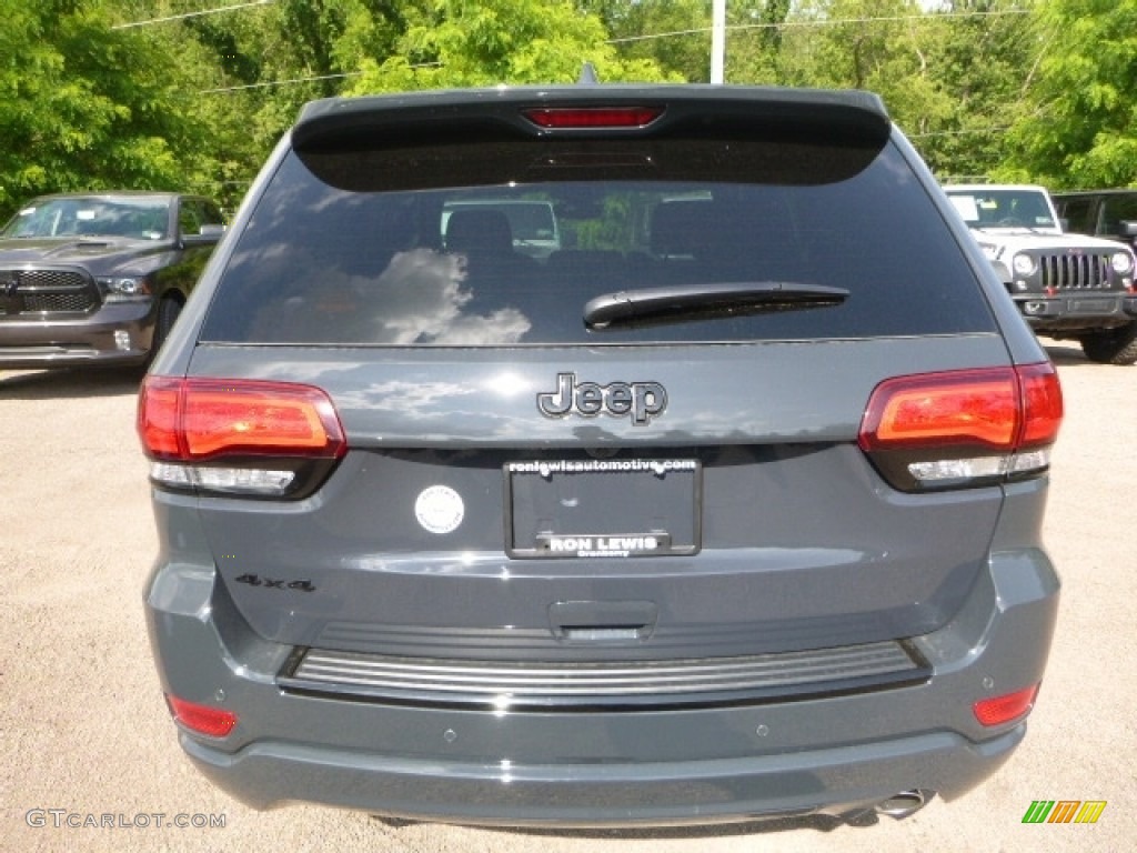 2017 Grand Cherokee Laredo 4x4 - Rhino / Black photo #4