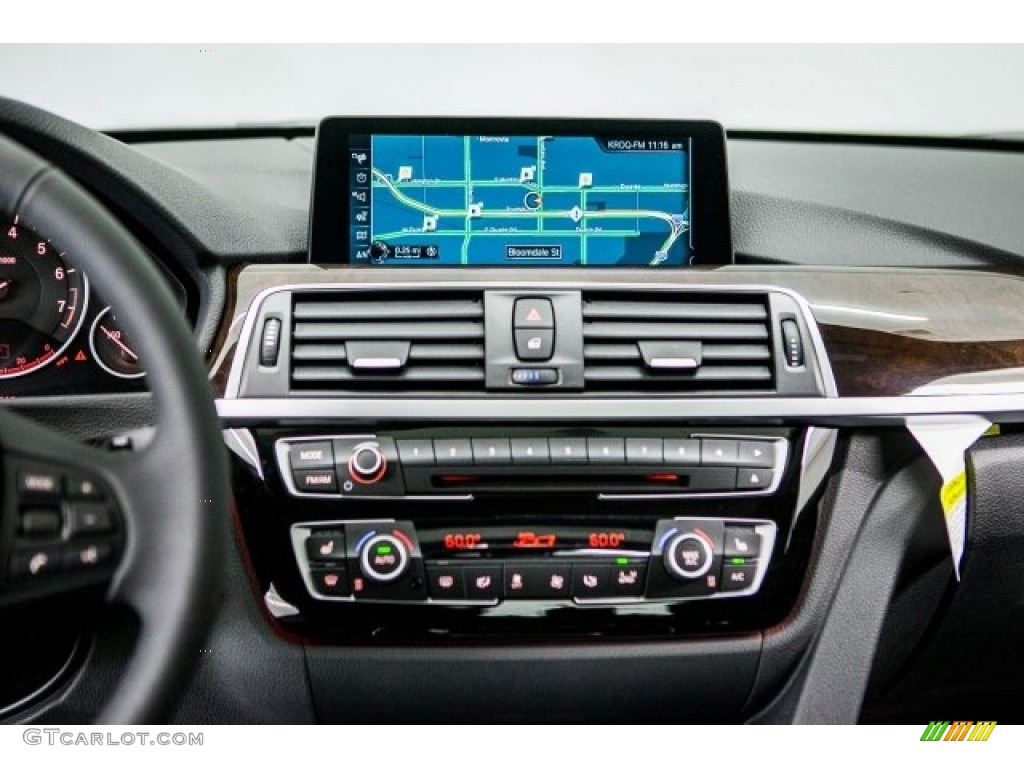 2017 3 Series 320i Sedan - Platinum Silver Metallic / Black photo #6
