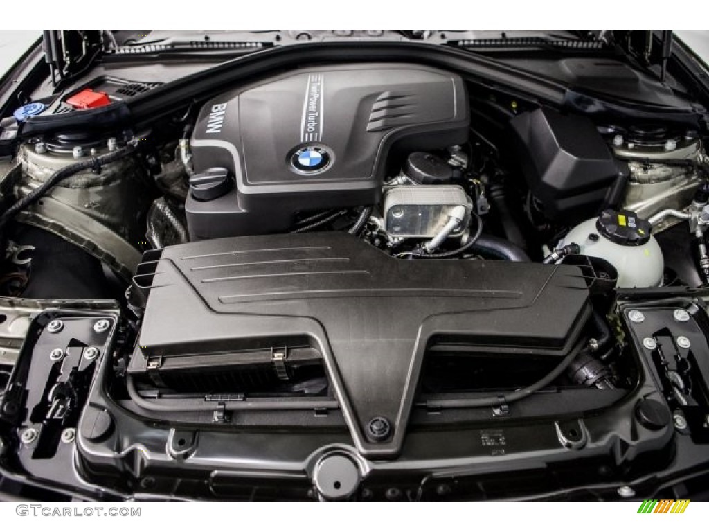 2017 BMW 3 Series 320i Sedan Engine Photos