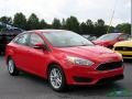Race Red - Focus SE Sedan Photo No. 7