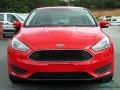 Race Red - Focus SE Sedan Photo No. 9