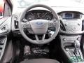 Race Red - Focus SE Sedan Photo No. 15