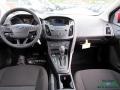 Race Red - Focus SE Sedan Photo No. 16
