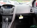 Race Red - Focus SE Sedan Photo No. 17