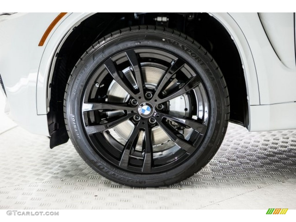 2017 BMW X5 xDrive50i Wheel Photos