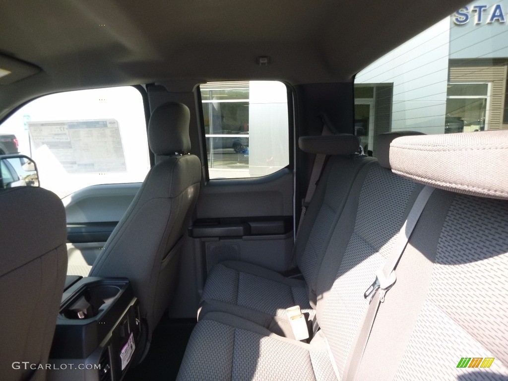 2017 F150 XLT SuperCab 4x4 - Oxford White / Earth Gray photo #10