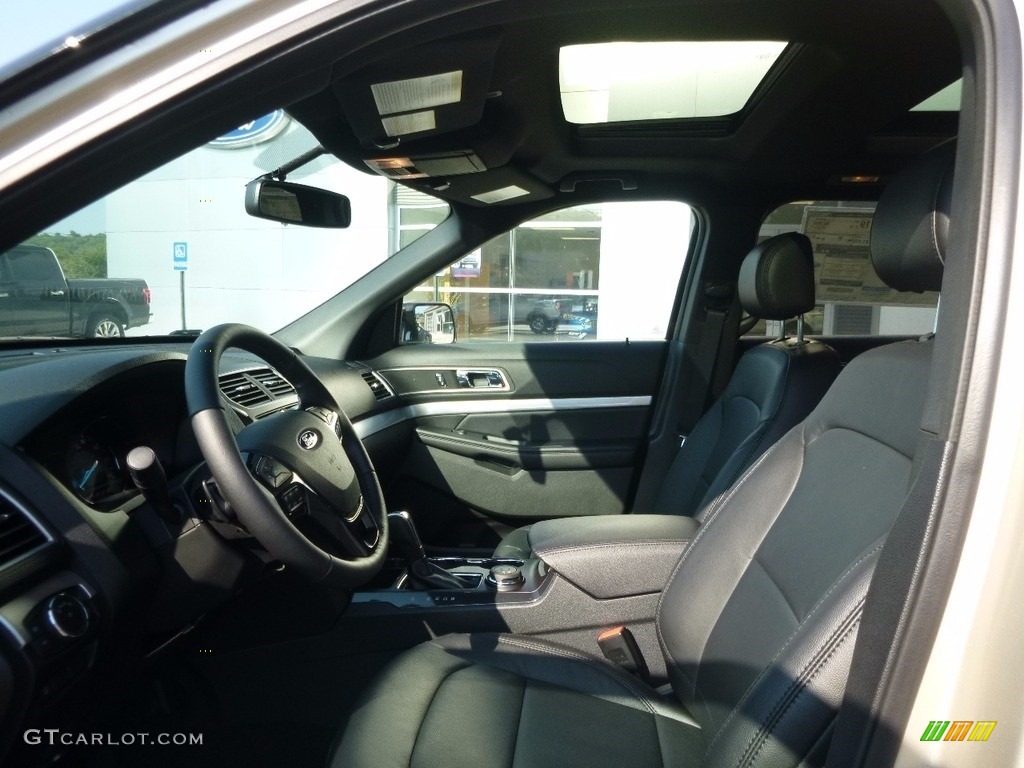 2017 Explorer XLT 4WD - White Gold / Ebony Black photo #9